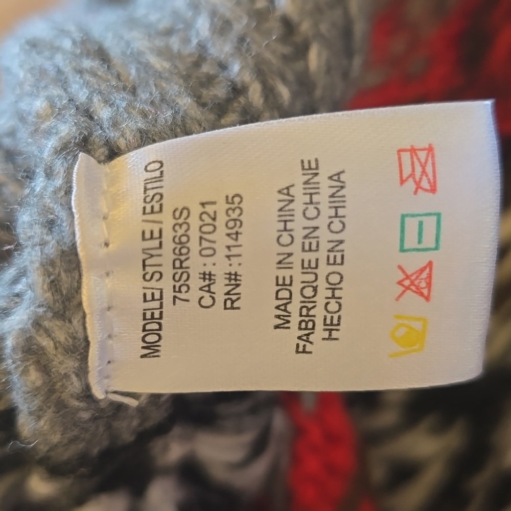 RD Style Conscious, Fair Isle Crewneck Sweater, Red/Black/White/Gray, VGUC, L - Picture 13 of 14